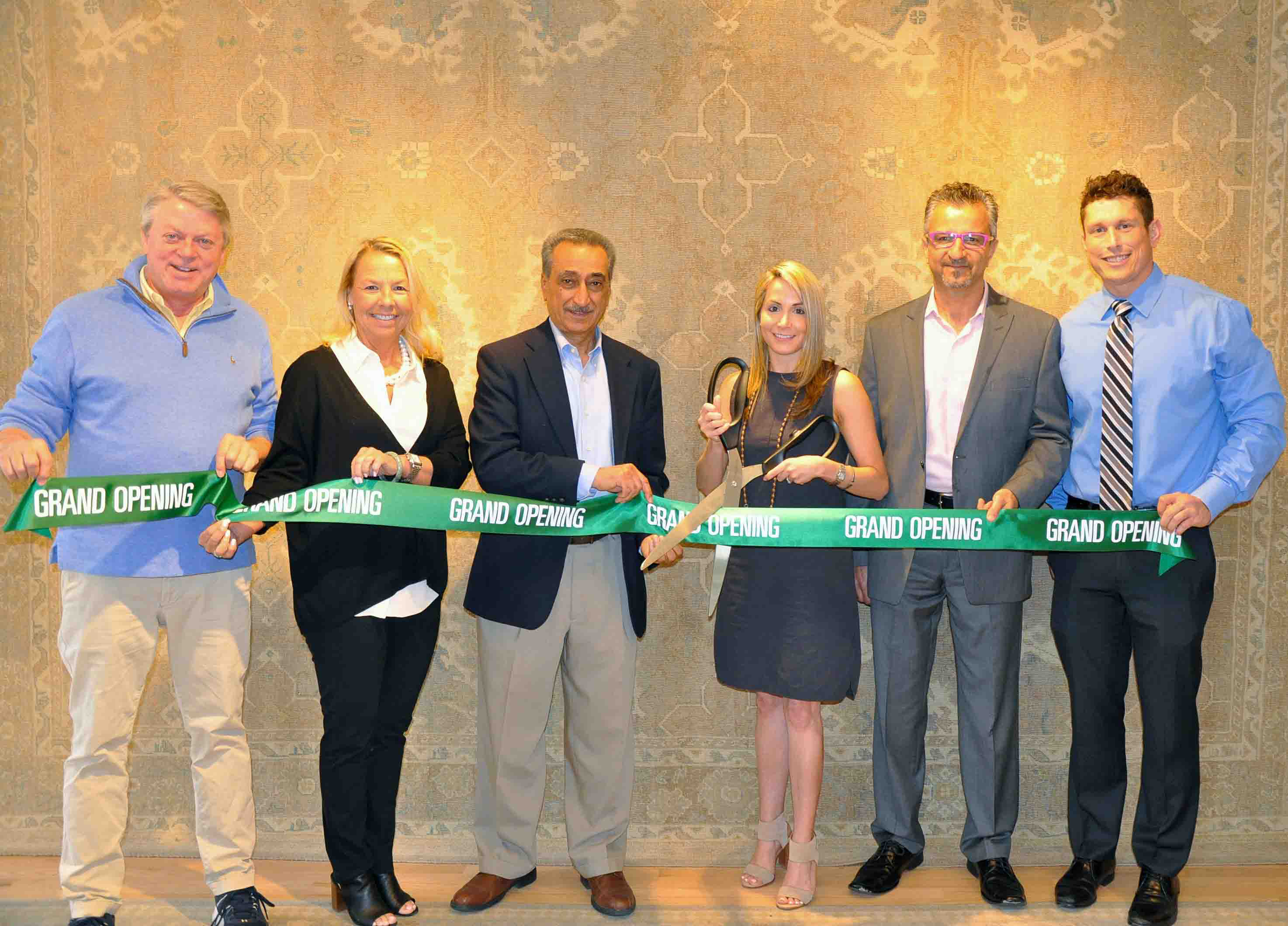 Read more about the article A Ribbon Cutting is Held by the WNCC for Matt Camron Rugs & Tapestries