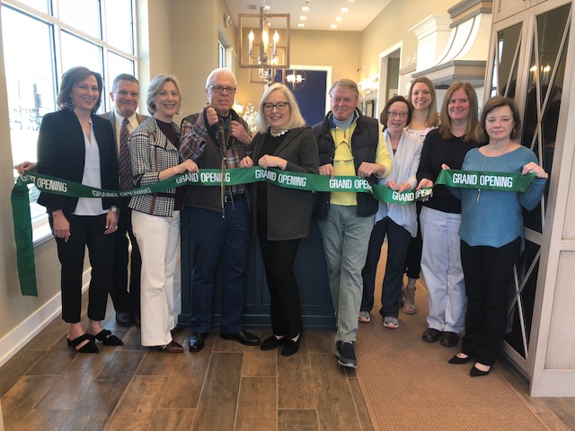 Read more about the article A Ribbon Cutting is held by the WNCC for North Shore Kitchen and Bath